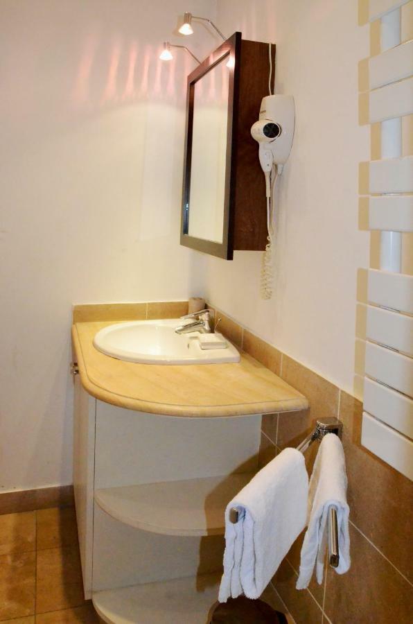 Latin Quarter - Saint Michel Unit 004 Apartment Paris Bagian luar foto